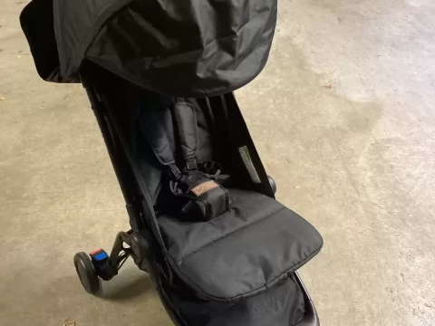 Rent Mountain Buggy Nano reisikäru photo 2