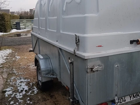 Арендовать Haagis plastikust kattega piduritega.