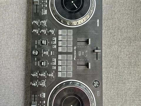 Арендовать Pioneer DDJ-REV1 фото 3