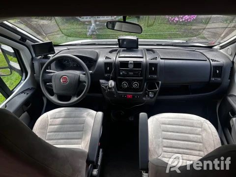 Rentida Matkabuss Fiat Mc Louis 5 iste ja magamiskohta foto 3