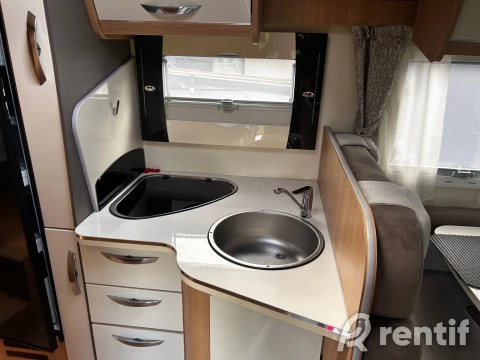 Rentida Matkabuss Fiat Mc Louis 5 iste ja magamiskohta foto 2