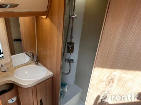 Rentida Matkabuss Fiat Mc Louis 5 iste ja magamiskohta foto 4